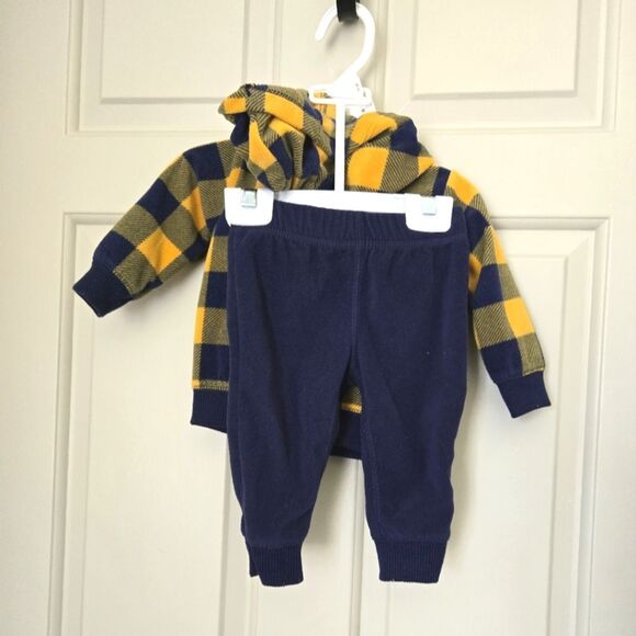 2/$15 Carters Baby Boy Fleece Set - Picture 3 of 3